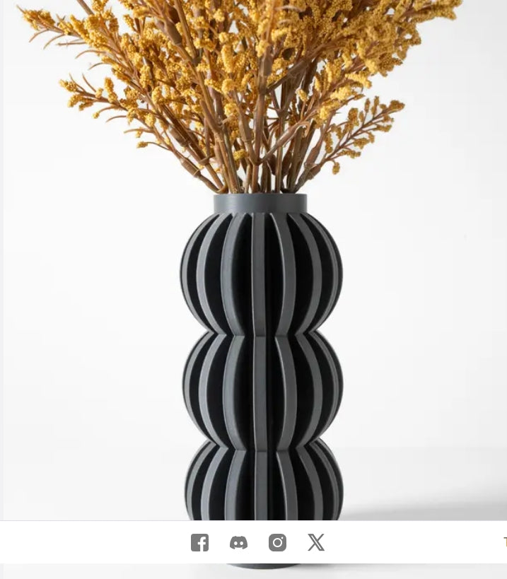 The Alura Vase