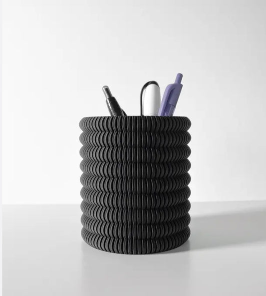 The Lonu Pen Holder