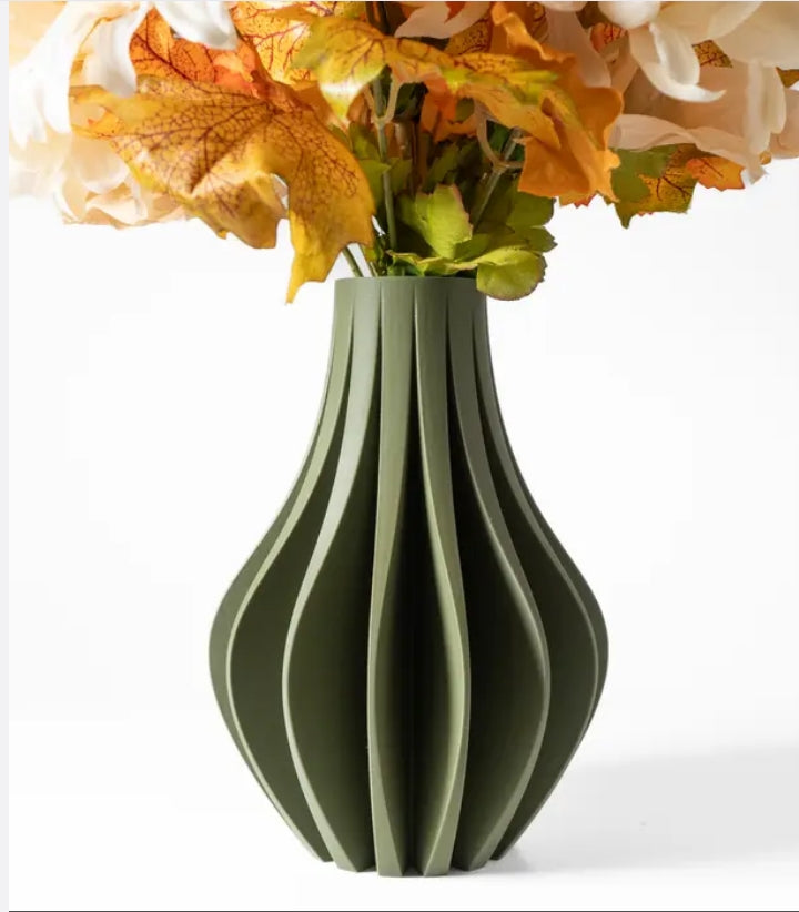 The Zolara Vase